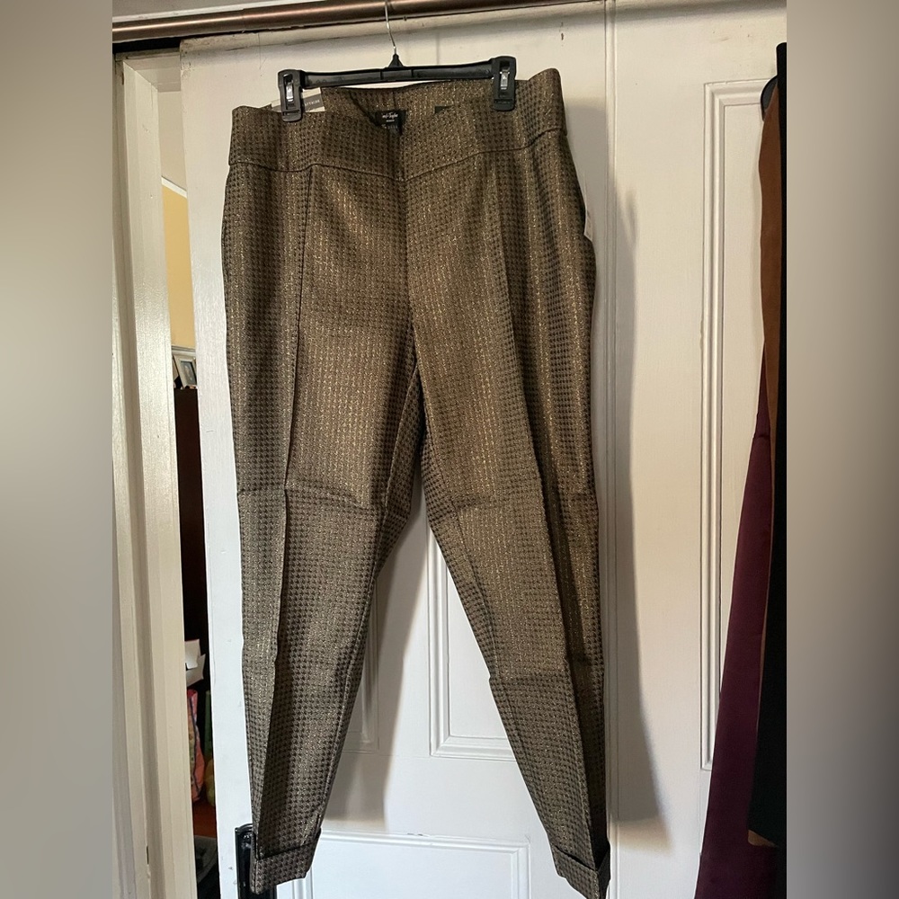 Slim Leg, Mid rise, Ankle length